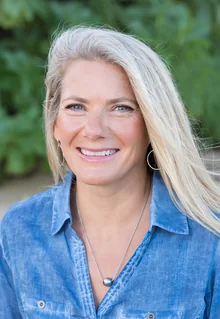 Angie McArthur